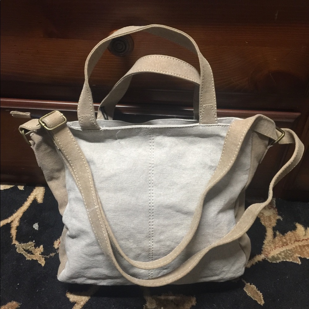 HOST PICK!  NWT Mona B Crossbody Bag - Picture 4 of 8